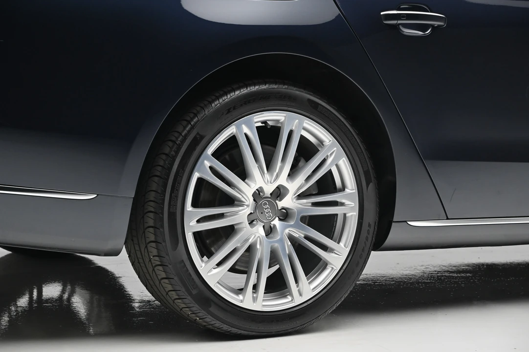 2015 Audi D4 A8 - Image 25 of 31
