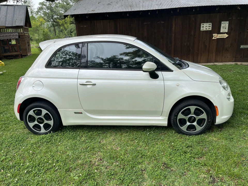 2015 Fiat 500 - Image 3 of 31