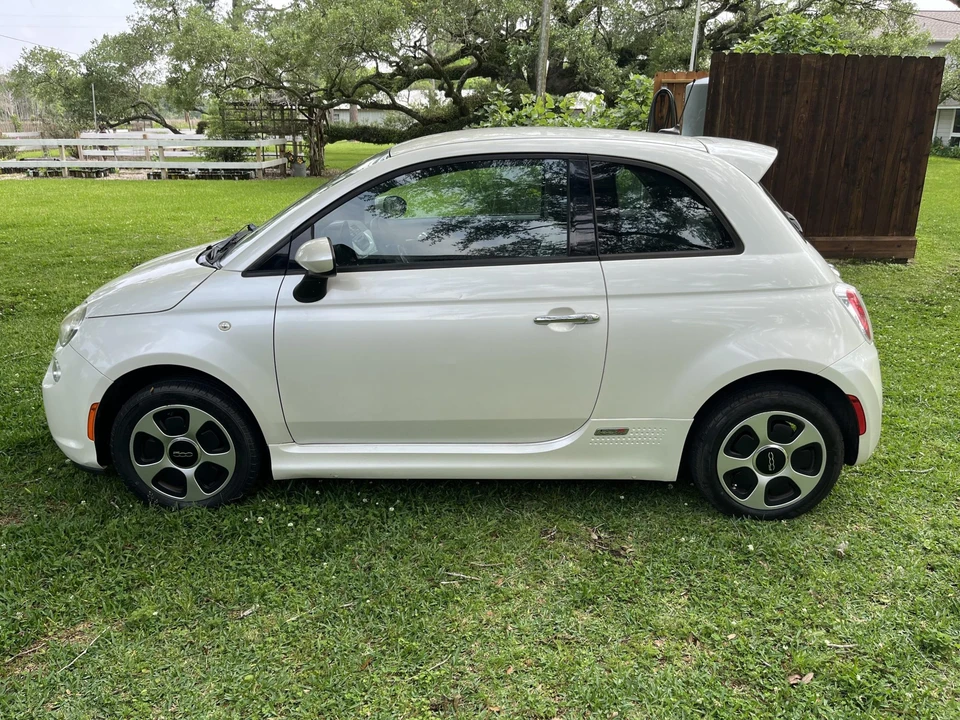 2015 Fiat 500 - Image 7 of 31