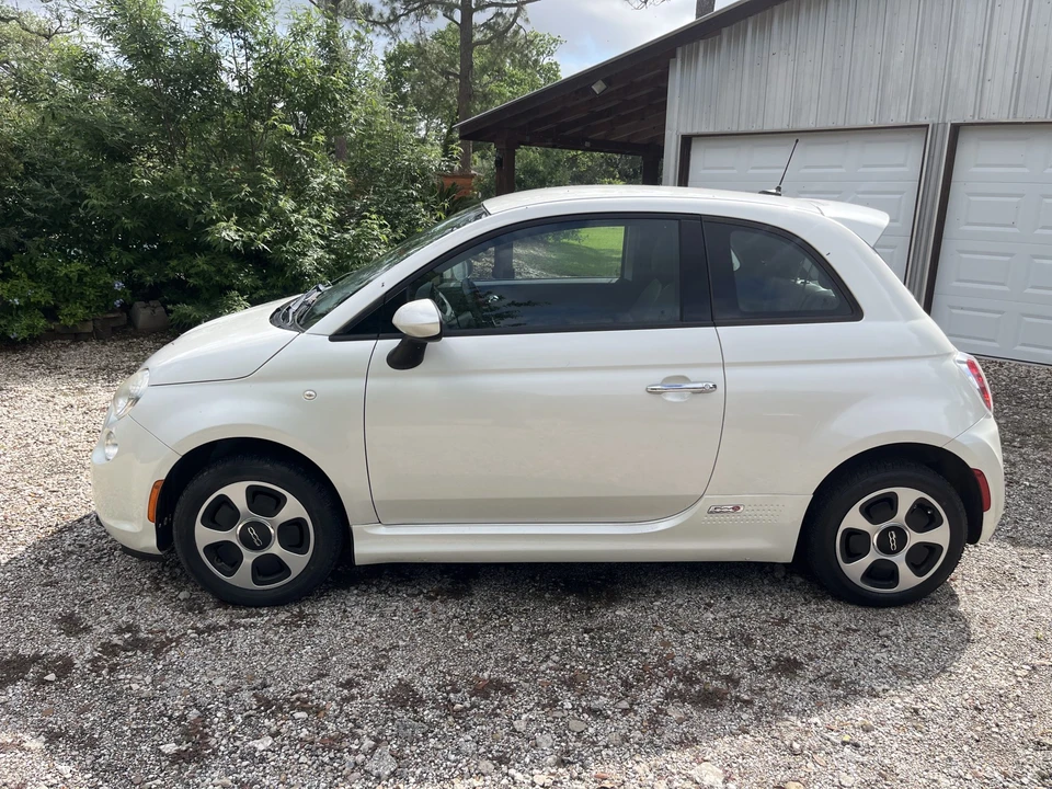2015 Fiat 500 - Image 12 of 31