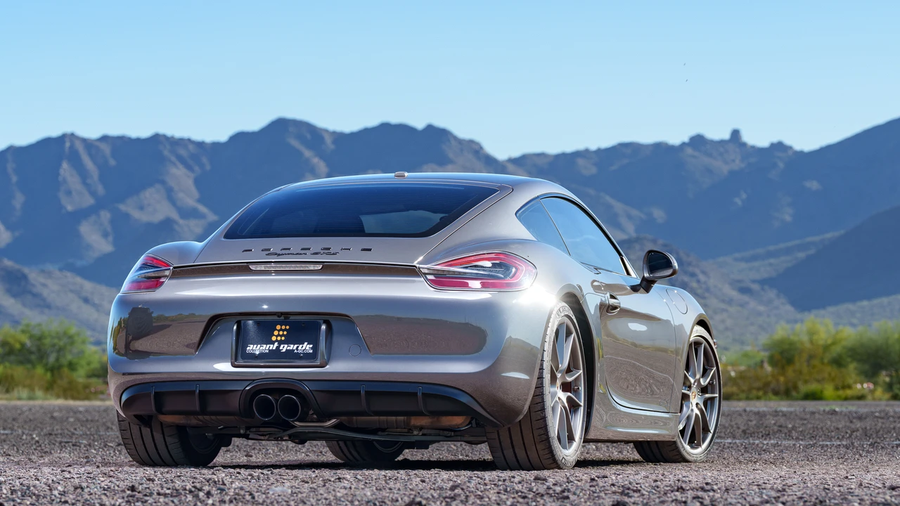 2015 Porsche 981 Cayman GTS - Image 21 of 31