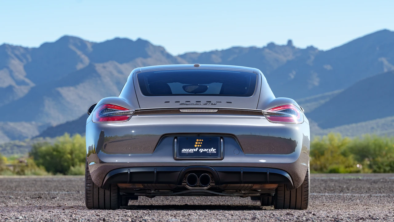 2015 Porsche 981 Cayman GTS - Image 23 of 31