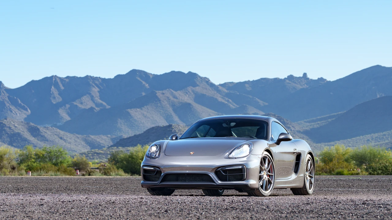2015 Porsche 981 Cayman GTS - Image 6 of 31