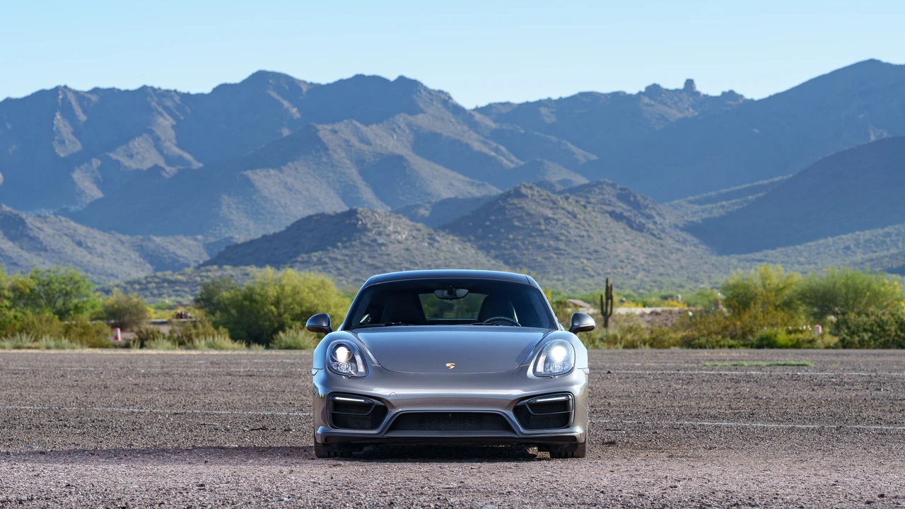 2015 Porsche 981 Cayman GTS - Image 7 of 31