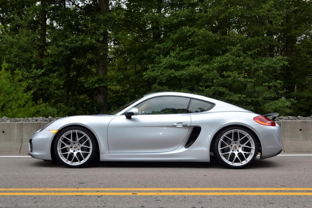 2015 Porsche 981 Cayman - Image 14 of 31