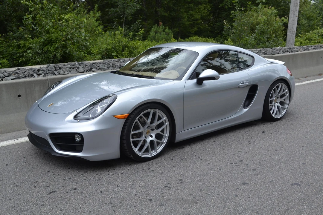 2015 Porsche 981 Cayman - Image 8 of 31