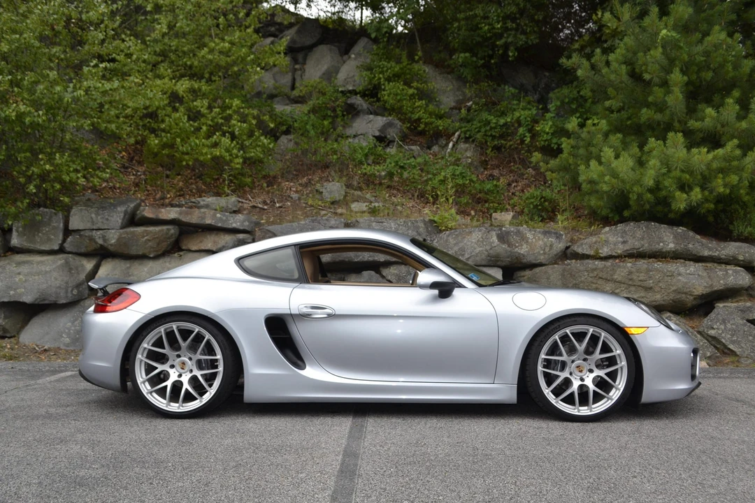 2015 Porsche 981 Cayman - Image 23 of 31
