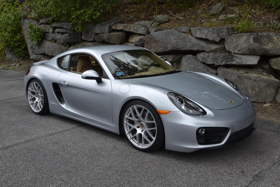 2015 Porsche 981 Cayman - Image 24 of 31