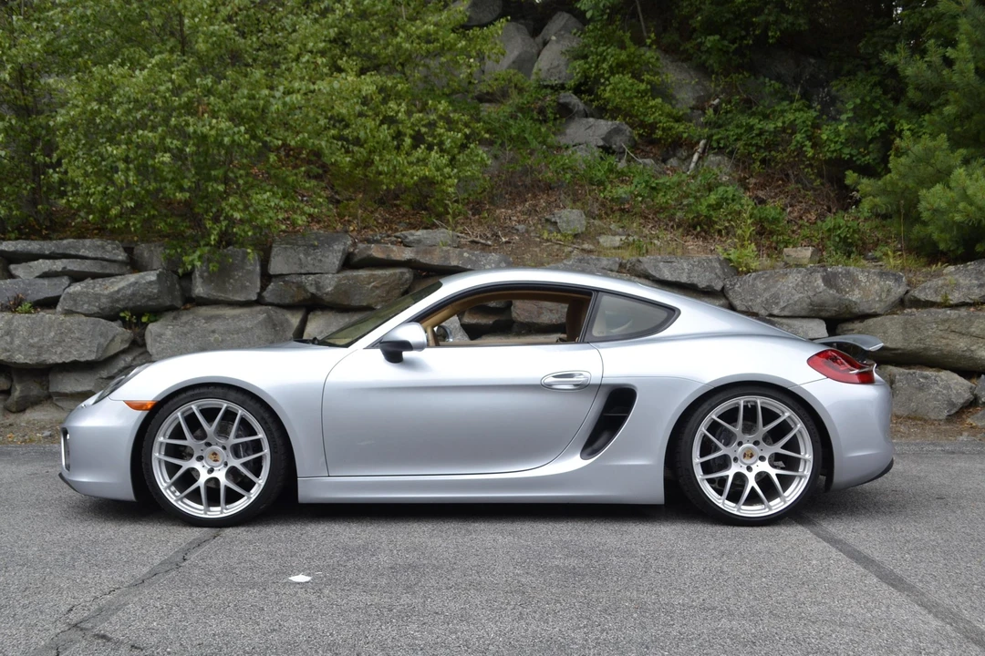2015 Porsche 981 Cayman - Image 13 of 31