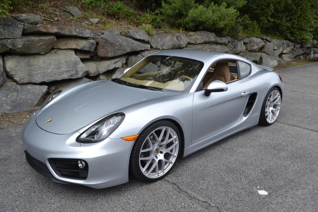 2015 Porsche 981 Cayman - Image 6 of 31
