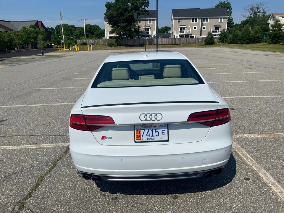 2016 Audi D4 S8 - Image 8 of 31