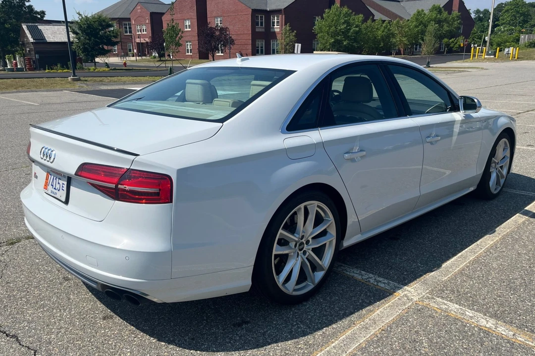 2016 Audi D4 S8 - Image 7 of 31