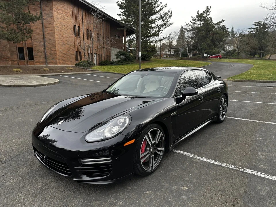 2016 Porsche 970 Panamera GTS - Image 2 of 31