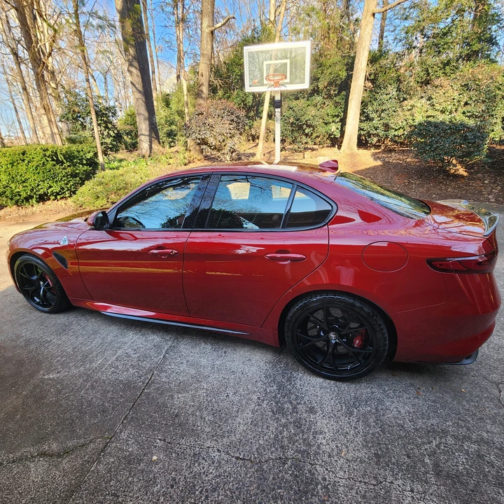 2017 Alfa Romeo Giulia Quadrifoglio - Image 7 of 31