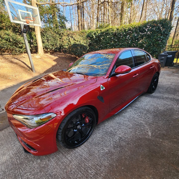 2017 Alfa Romeo Giulia Quadrifoglio - Image 2 of 31