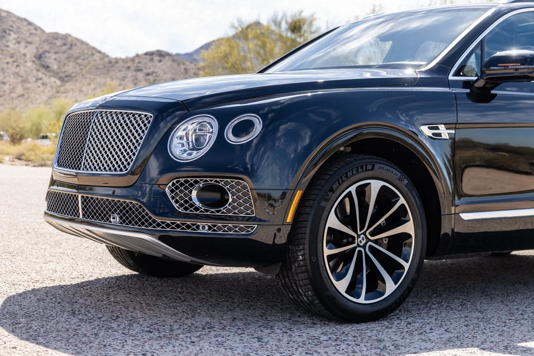 2017 Bentley Bentayga - Image 14 of 31