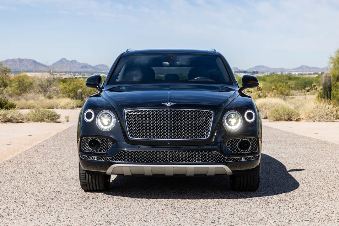 2017 Bentley Bentayga - Image 4 of 31
