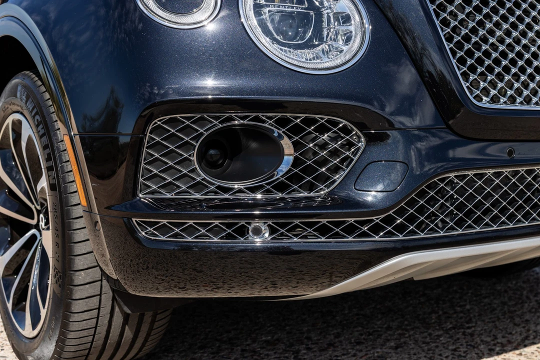 2017 Bentley Bentayga - Image 19 of 31