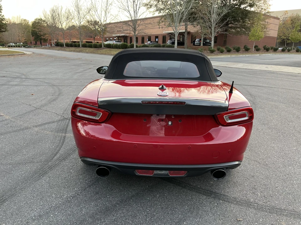 2017 Fiat 124 Spider - Image 22 of 31