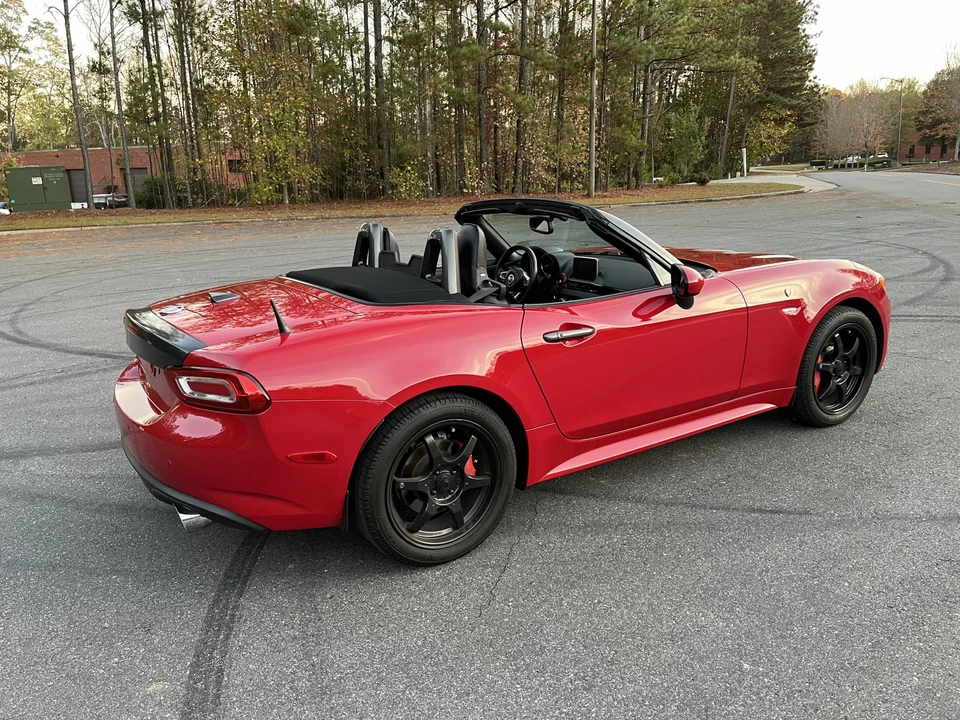 2017 Fiat 124 Spider - Image 13 of 31