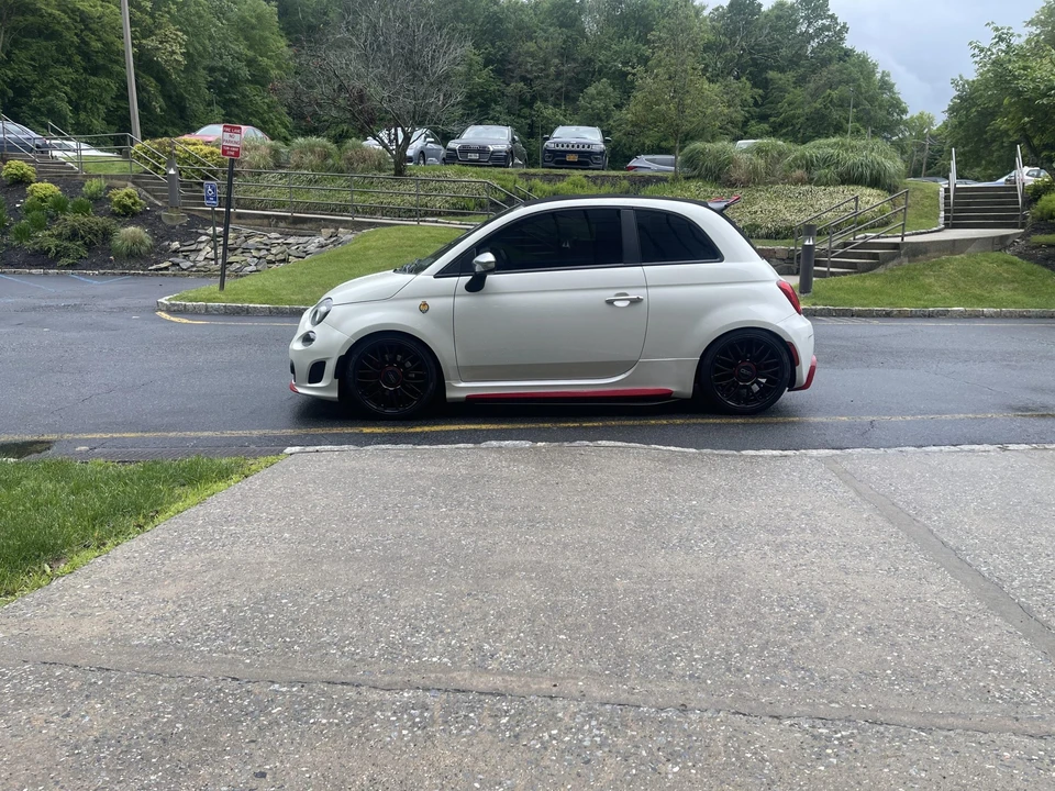 2017 Fiat Abarth 500 - Image 9 of 31
