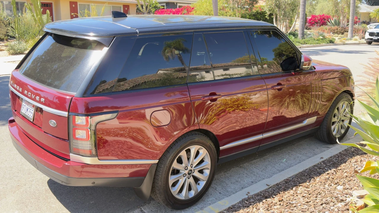 2017 Land Rover Range Rover L405 - Image 13 of 31