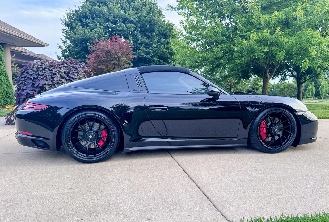 2017 Porsche 991 Targa 4 GTS - Image 24 of 31