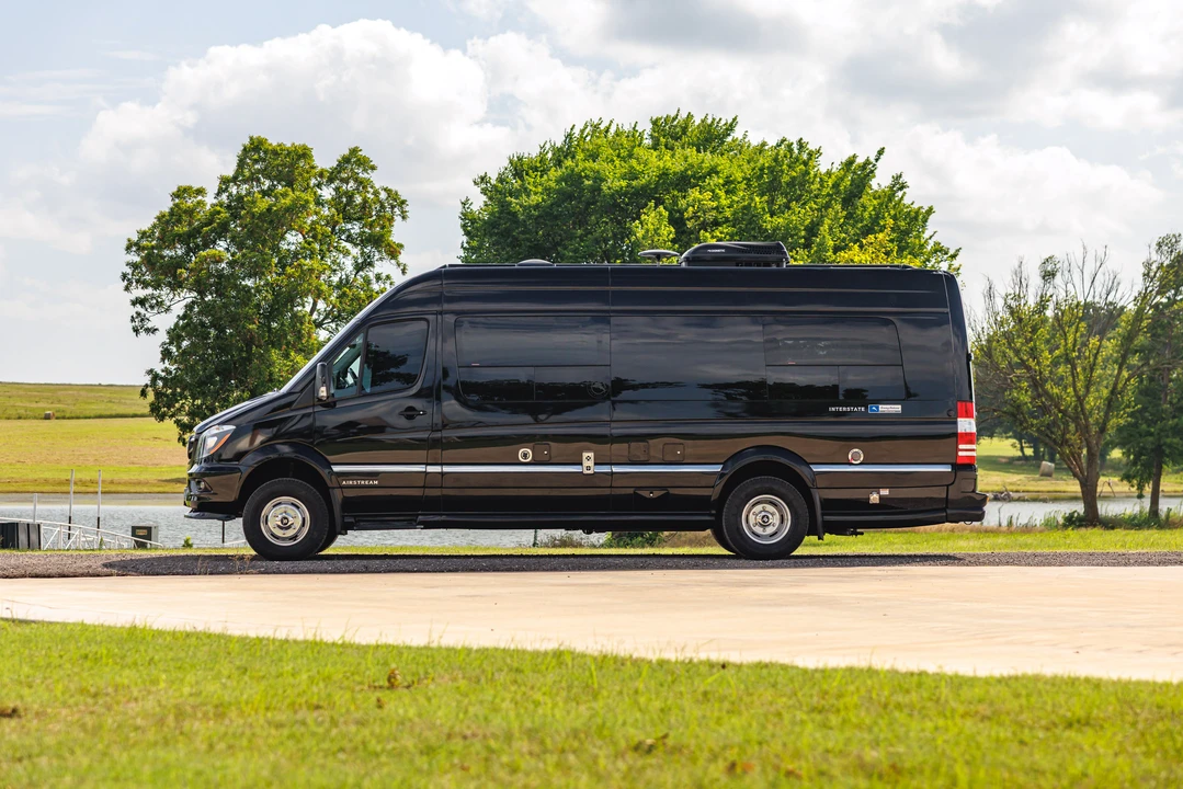 2018 Airstream - Image 25 of 31