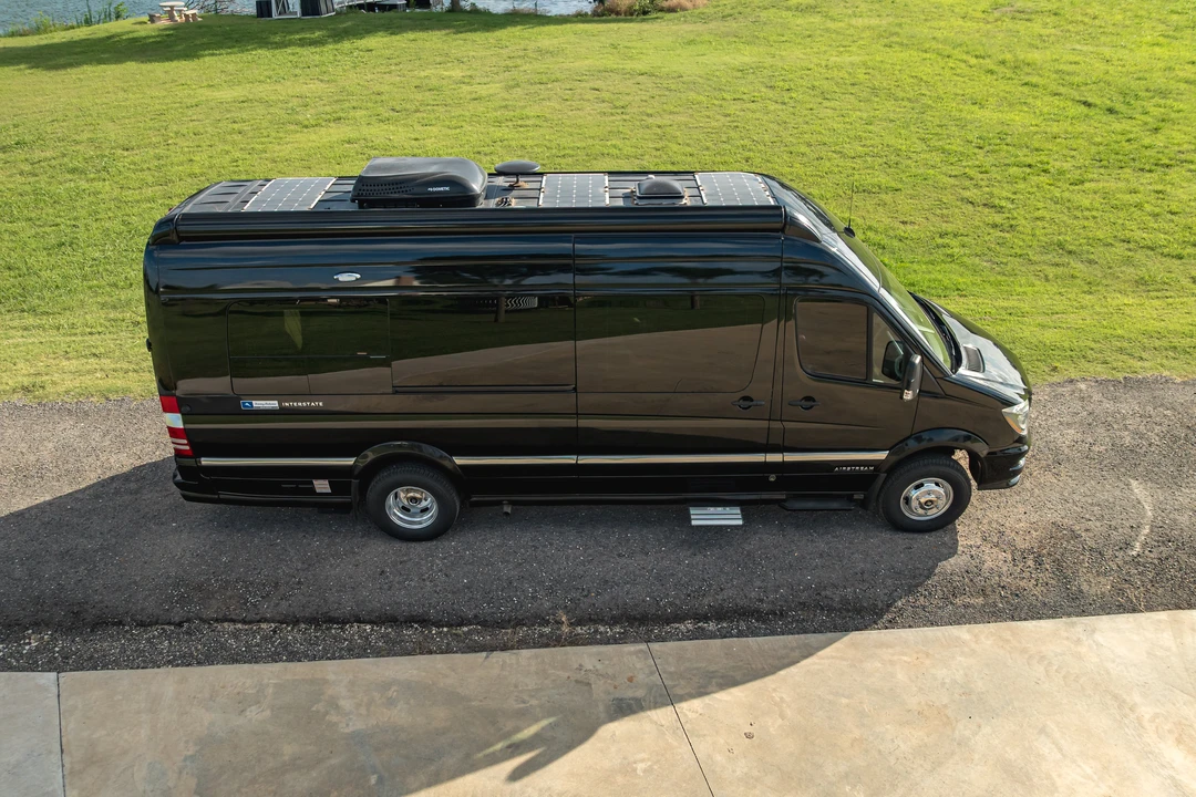 2018 Airstream - Image 29 of 31