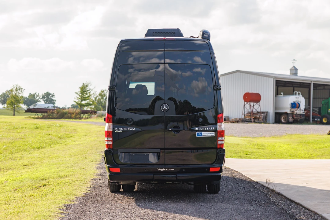 2018 Airstream - Image 20 of 31