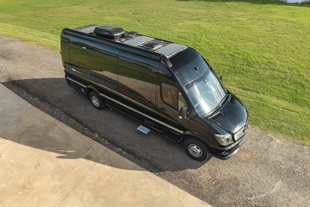 2018 Airstream - Image 28 of 31