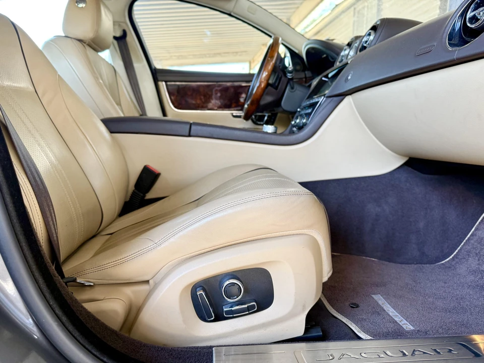 2018 Jaguar X351 XJ - Image 31 of 31