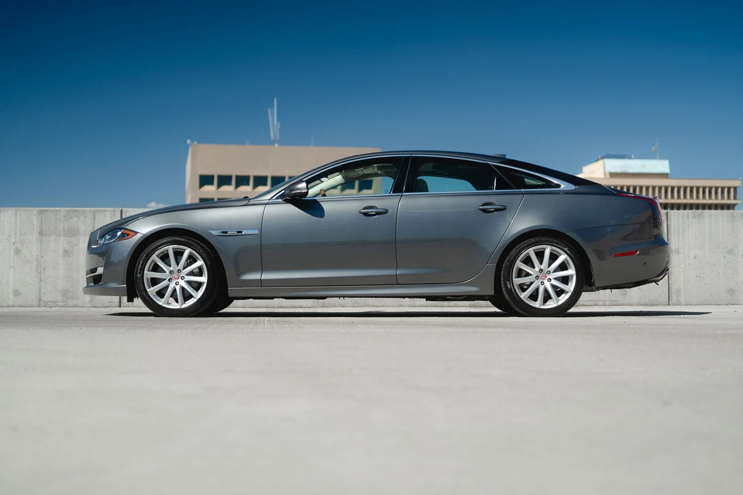 2018 Jaguar X351 XJ - Image 9 of 31