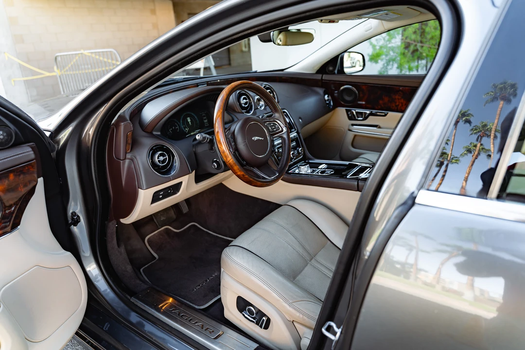 2018 Jaguar X351 XJ - Image 24 of 31