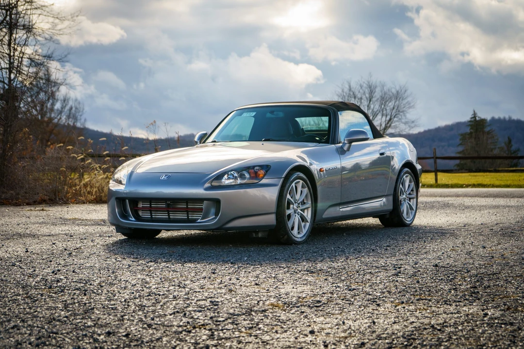 2006 Honda AP2 S2000 - Image 2 of 31