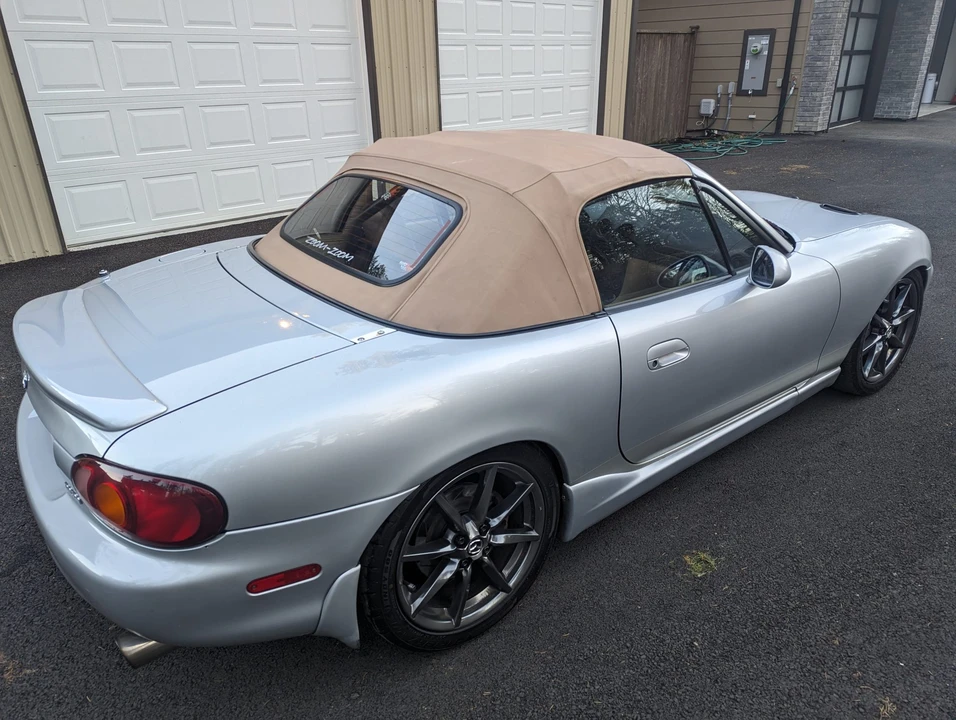 2000 Mazda NB MX-5 Miata - Image 11 of 31