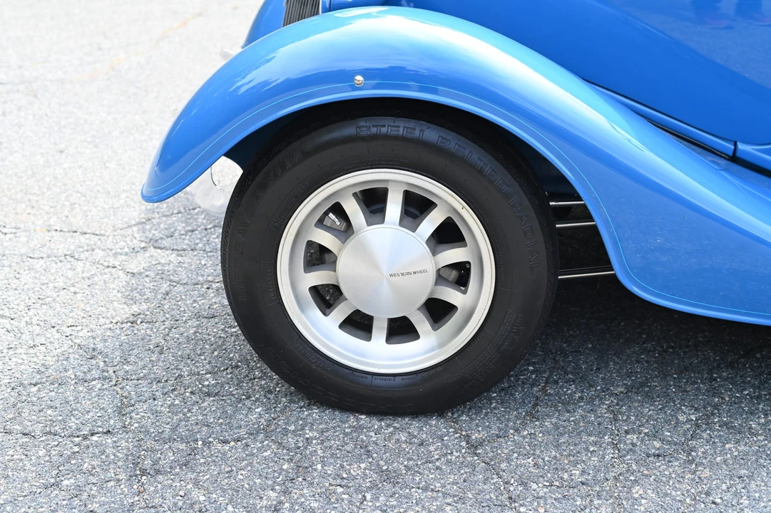 Ford Hot Rod - Image 25 of 31