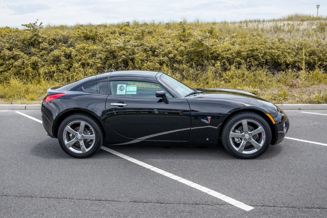 2009 Pontiac Solstice GXP - Image 3 of 31