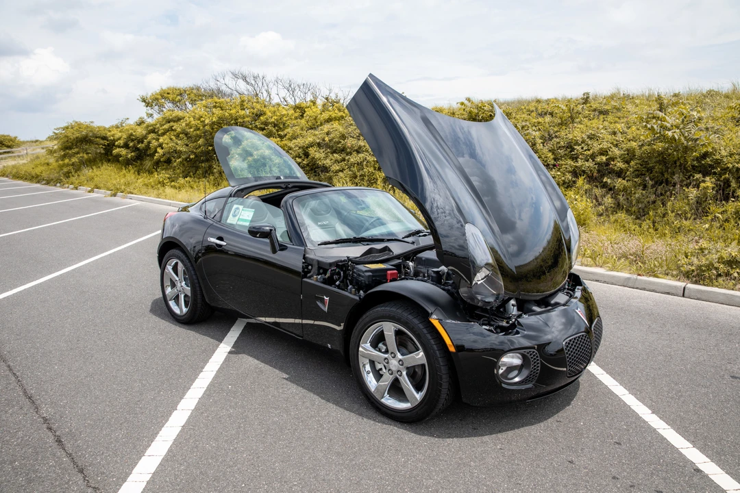 2009 Pontiac Solstice GXP - Image 9 of 31