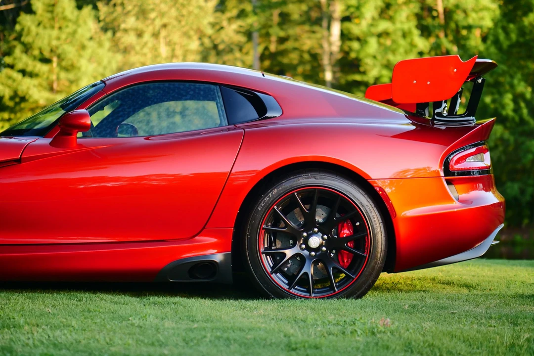 2016 Dodge Viper ACR 5th Gen - Image 15 of 31