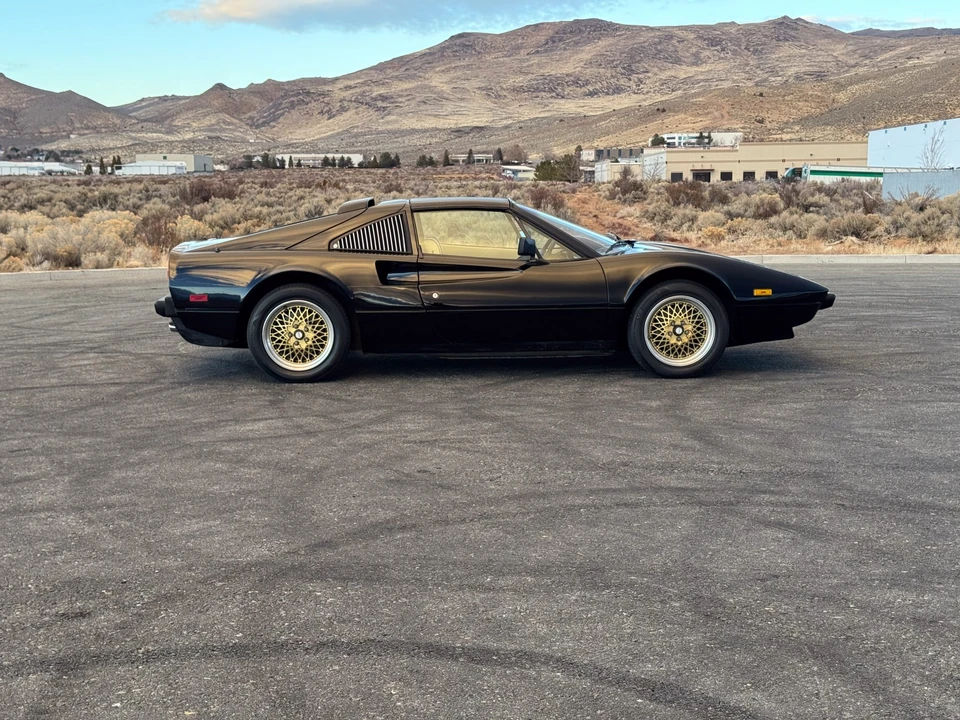 1985 Ferrari 308 GTS QV - Image 24 of 31