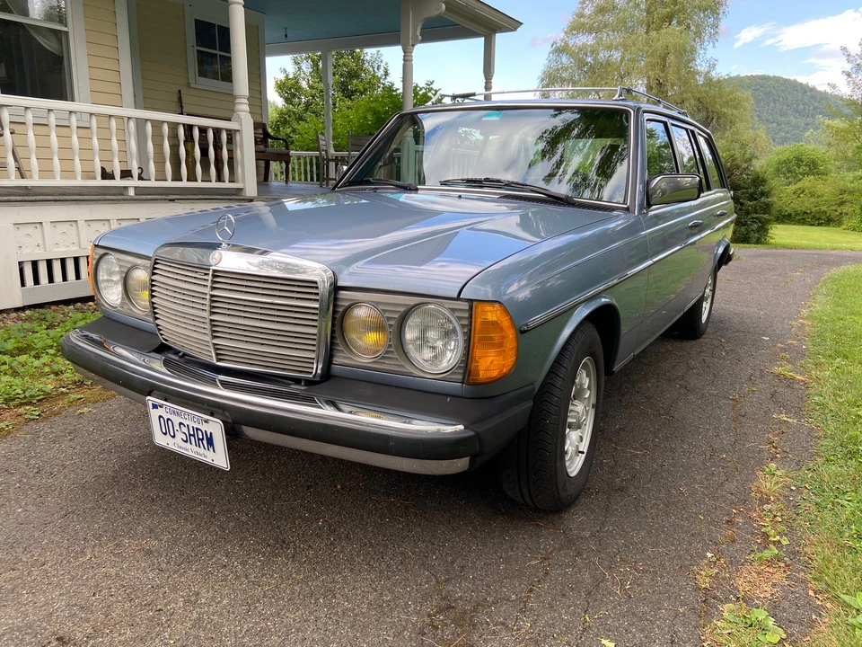 1985 Mercedes-Benz W123 Wagon (S123) - Image 2 of 31