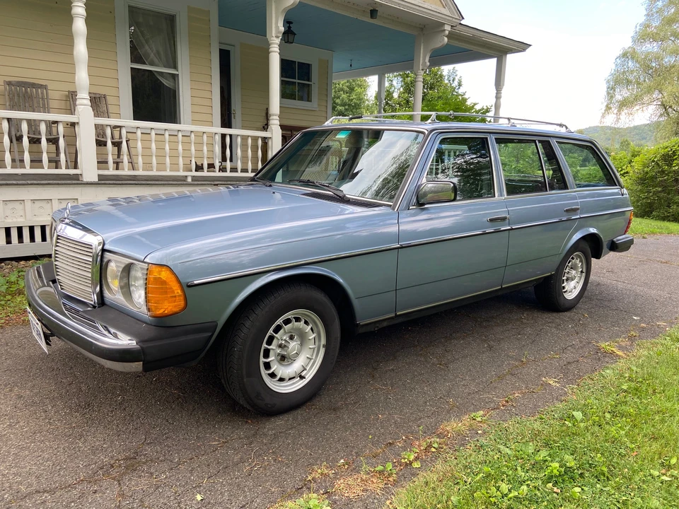 1985 Mercedes-Benz W123 Wagon (S123) - Image 9 of 31