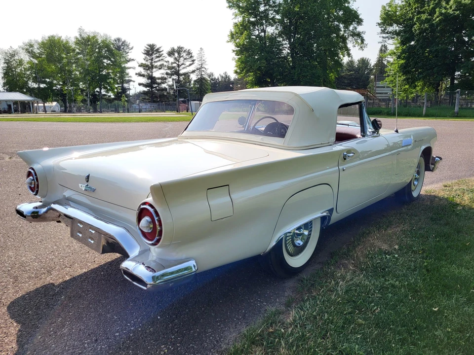 1957 Ford Thunderbird 1st Gen - Image 9 of 31