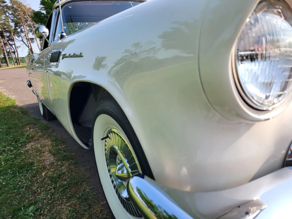 1957 Ford Thunderbird 1st Gen - Image 21 of 31