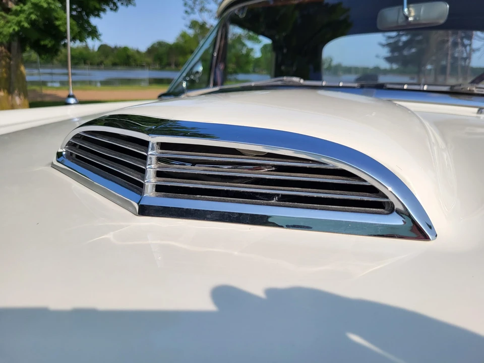 1957 Ford Thunderbird 1st Gen - Image 16 of 31