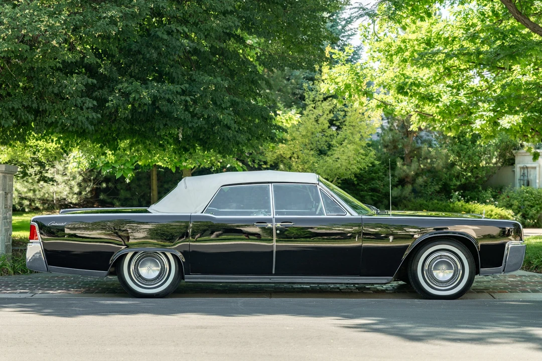 1964 Lincoln Continental 4th Gen - Image 13 of 31