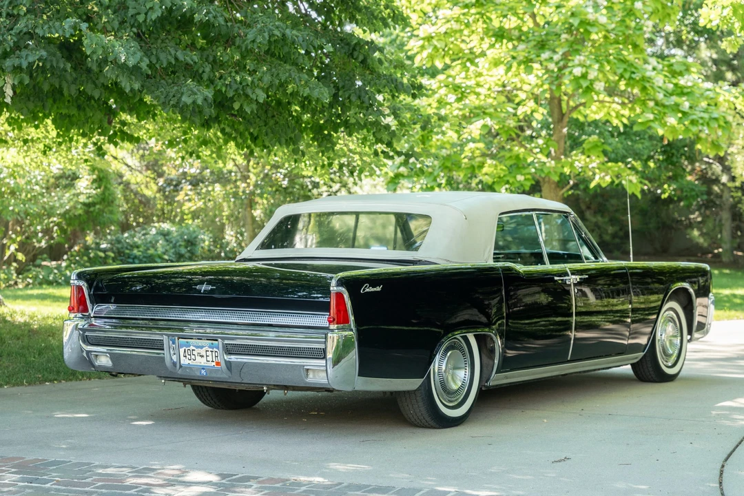 1964 Lincoln Continental 4th Gen - Image 14 of 31