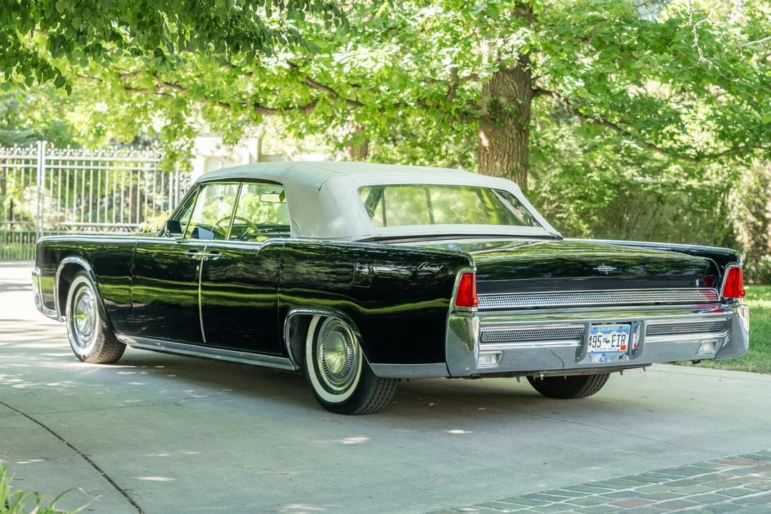 1964 Lincoln Continental 4th Gen - Image 16 of 31