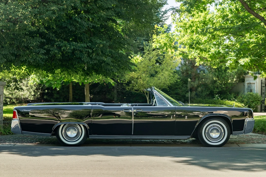 1964 Lincoln Continental 4th Gen - Image 3 of 31
